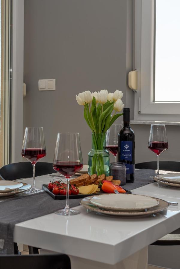 Apartment No. 8 Trogir Bagian luar foto