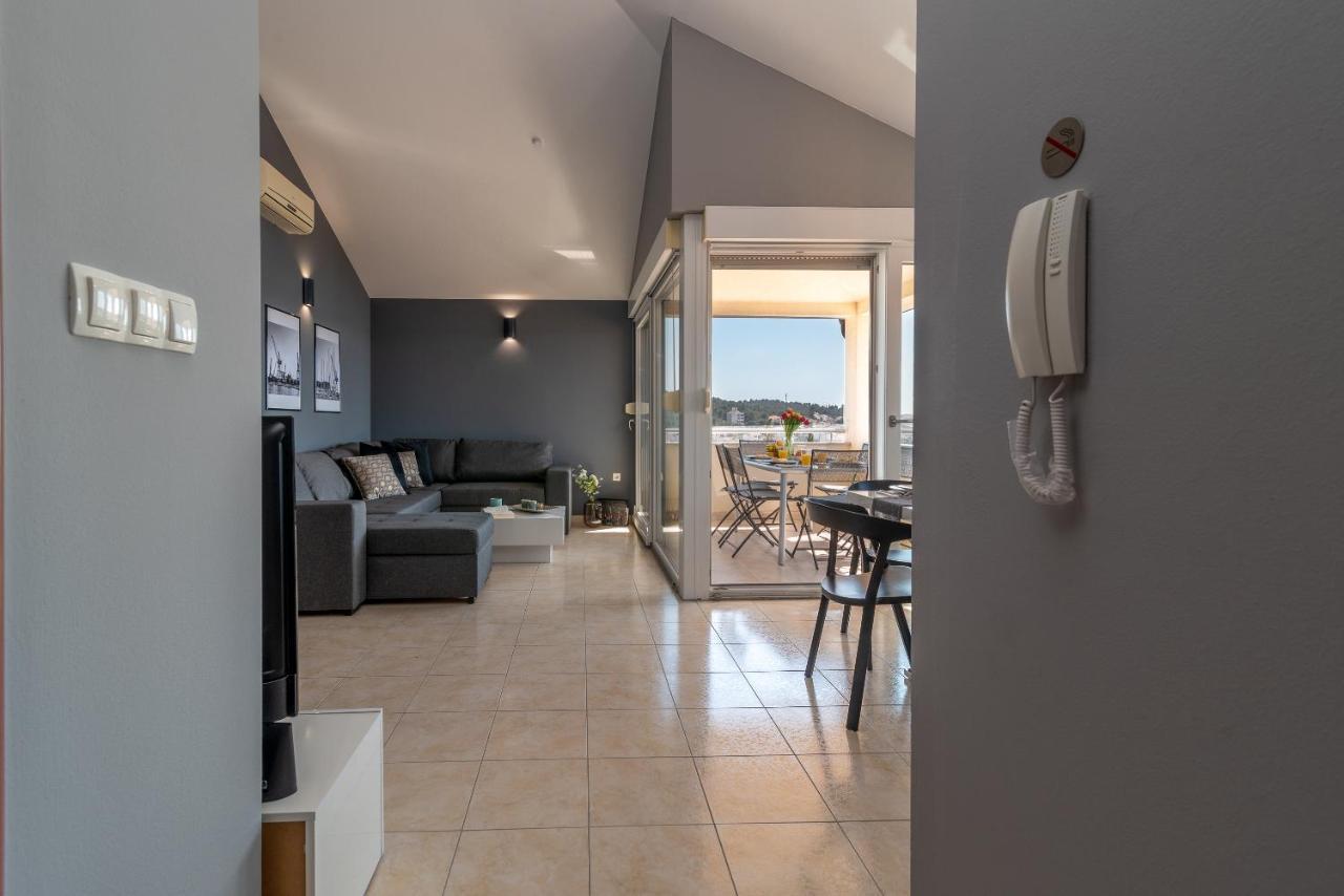 Apartment No. 8 Trogir Bagian luar foto
