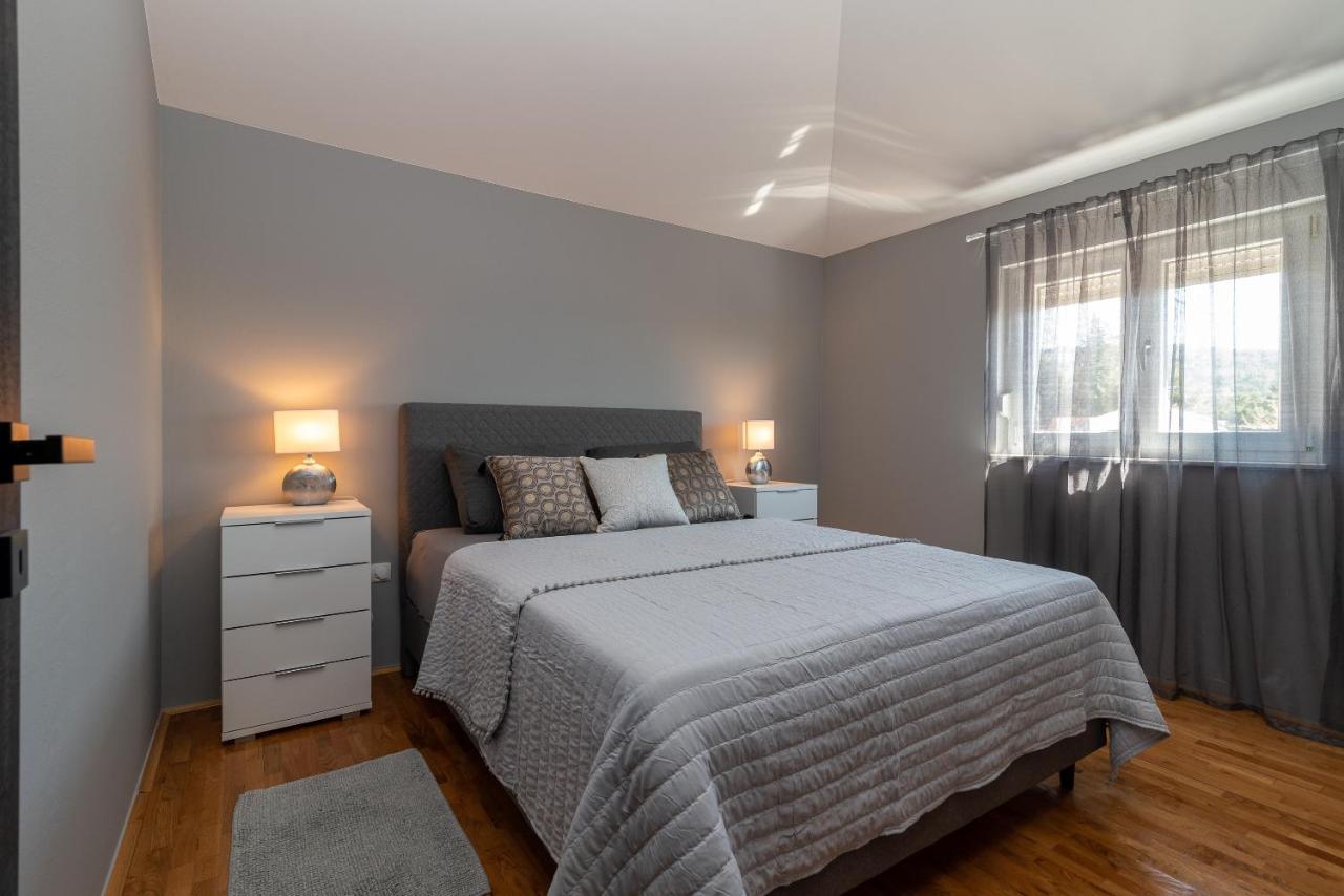 Apartment No. 8 Trogir Bagian luar foto