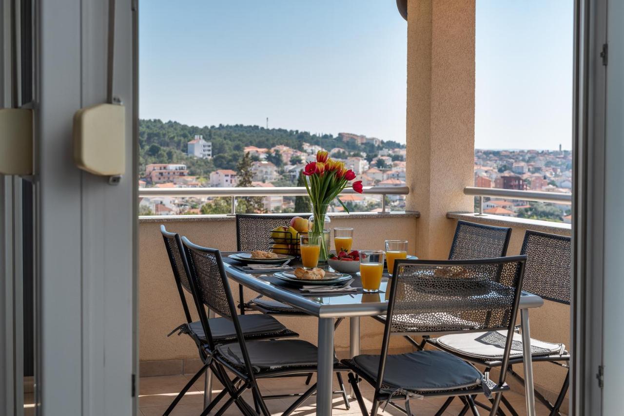 Apartment No. 8 Trogir Bagian luar foto