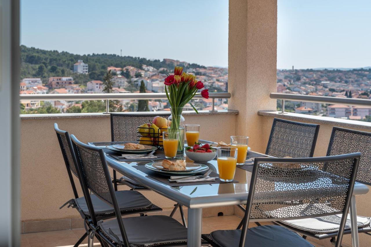 Apartment No. 8 Trogir Bagian luar foto